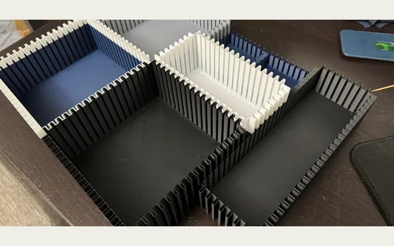 Aperçu : bacs modulaires emboîtables de Stephen Kowalski pour IKEA ALEX