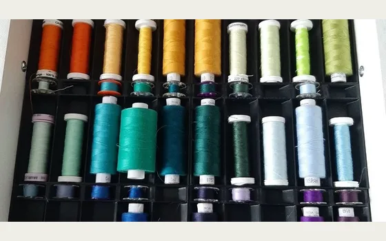 Aperçu : inserts pour bobines de couture de Maximilian Deutsch